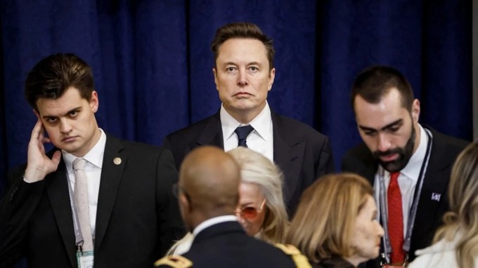 Elon Musk bị kiện ngay trong lễ nhậm chức của ông Trump